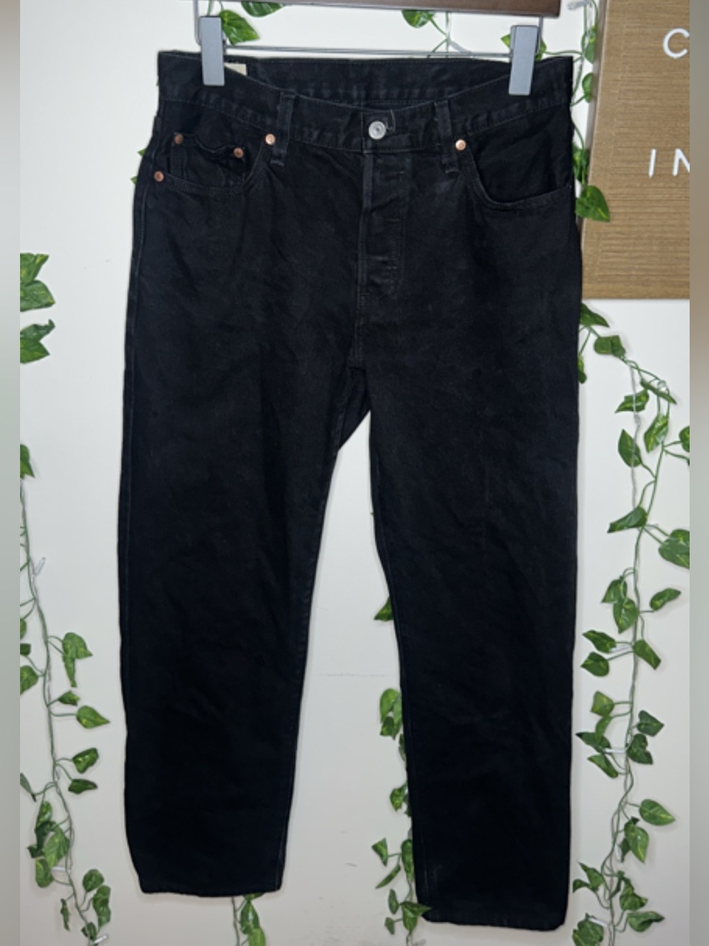 Levi’s 501 Straight Leg 5 Button Closure Black Strigid Jeans - Picture 1 of 6